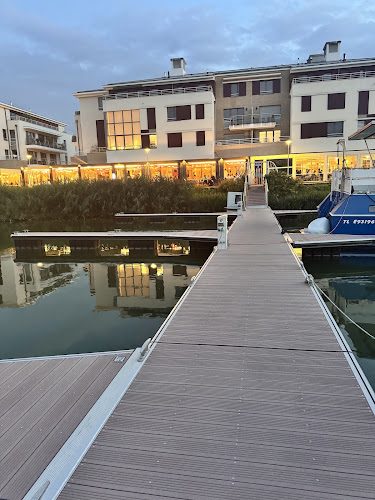 L'Escale Royale L'Isle-Adam - nuit flottante sur le port de l'Oise - L'Isle-Adam