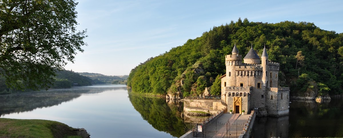 Château de la Roche — Patrimoine — Saint-Priest-la-Roche