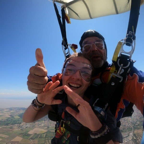 ROYAN OCEAN PARACHUTISME — Saut en Parachute - Tandem — Médis