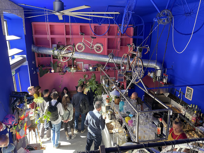 Fada Bike Café, Tours & Rentals — Restaurants insolites — Marseille