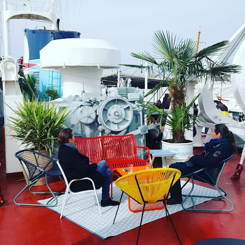 Le France 1 - Bar de la mer — Restaurants insolites — La Rochelle
