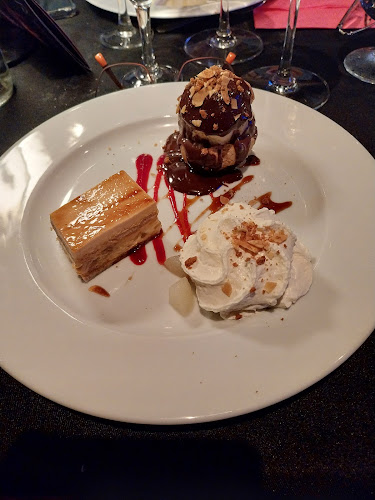 Cabaret Le Robinson — Dîners-spectacles et théâtre gastronomique — Vernet