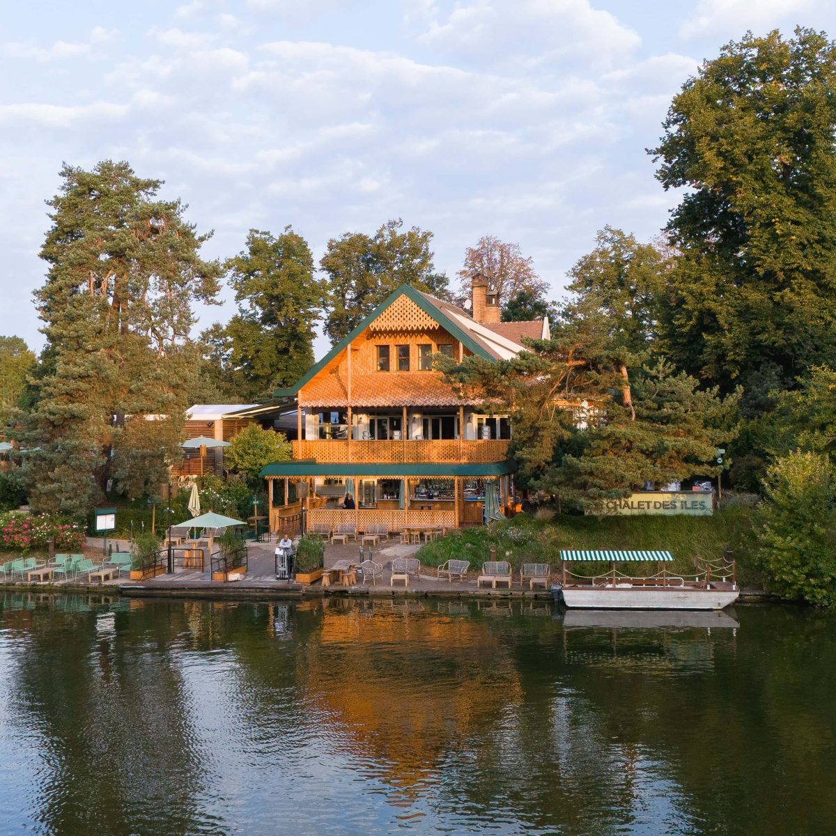 Le Chalet des Îles — Restaurants avec vue — Paris