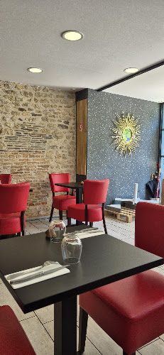 Les Caprices du Marché - cuisine de terroir et terrasse place d’Armes — Restaurants de terroir & cuisine de grand-mère — Ruffec