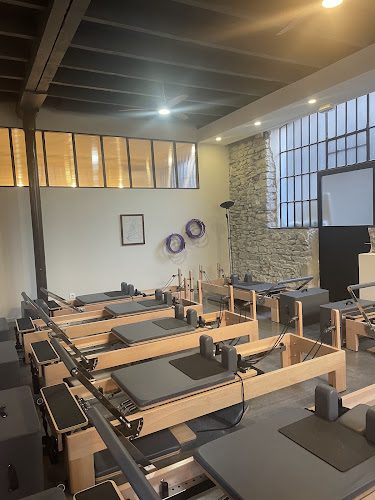 LŪM Social Club - Pilates, Yoga, Barre, Coffee Shop & Lunch — Grenoble