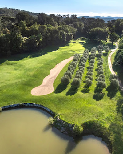 Golf de Barbaroux — Parcours de Golf — Brignoles