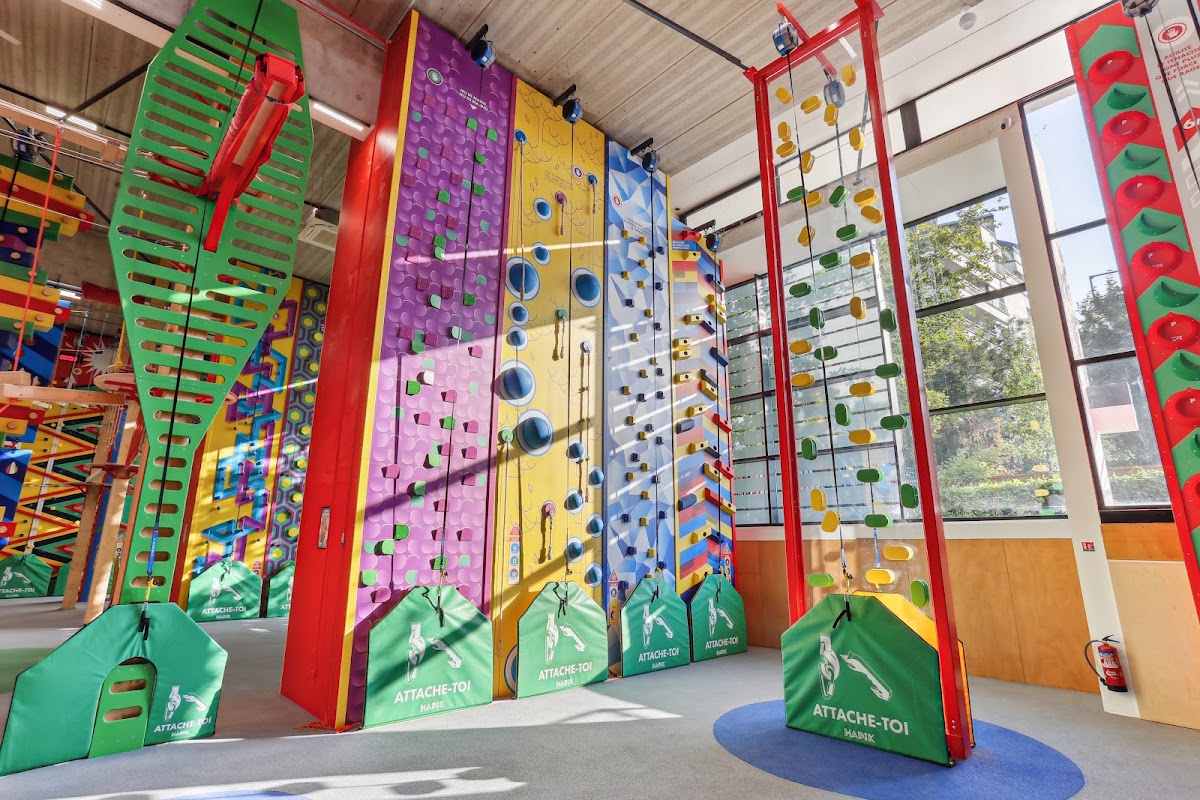 HAPIK Salle d'escalade 100% fun — Parcours d'escalade en intérieur — Issy-les-Moulineaux