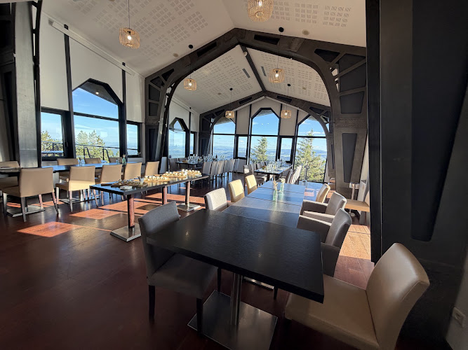 Le Resto d’Épicure – Sommet du Puy de Dôme — Restaurants avec vue — Orcines
