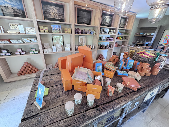 La Caramélerie — Visite de fabrique gourmande & spécialités du terroir — Mane