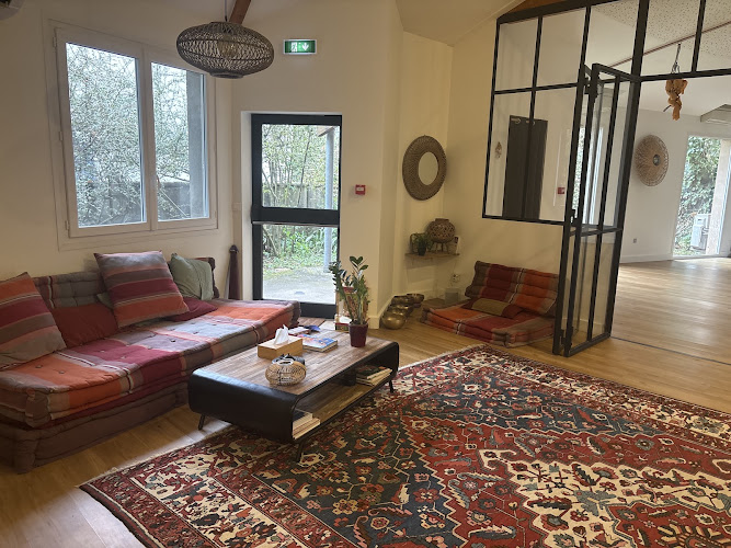 Lucia et Coco massage bien-être au Bouscat et à votre domicile — Atelier massage & automassage — Le Bouscat