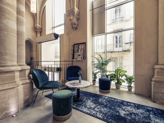 Hôtel Mercure Poitiers Centre — Chapelles & bâtisses sacrées reconverties — Poitiers