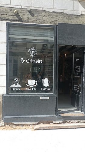 Le Grimoire - librairie ésotérique et salon de thé mystique à Tours - Cafés-librairies & salons de thé littéraires - Tours