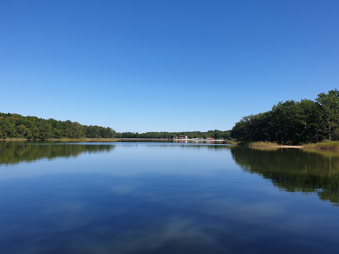 Grand Étang de la Jemaye — Plages, Lacs & Lieux de loisirs nautiques — La Jemaye-Ponteyraud