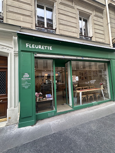 Fleurette - Café. Brunch. Librairie. Papeterie — Cafés-librairies & salons de thé littéraires — Paris