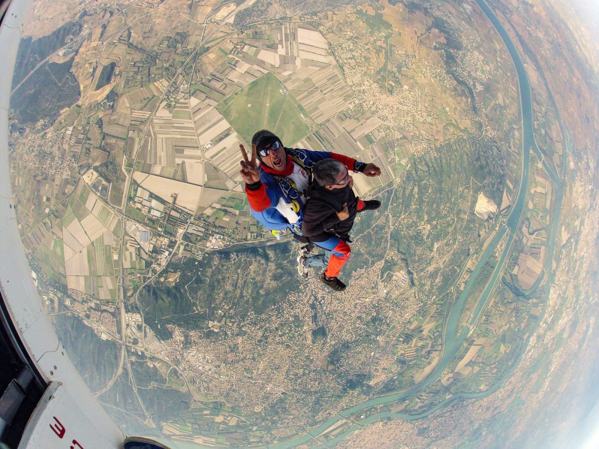 Atlas Parachutisme Aix Domaine Grand St Jean — Saut en Parachute - Tandem — Aix-en-Provence