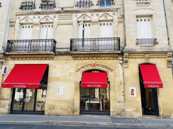 LA PETITE ACADÉMIE CHARTRONS