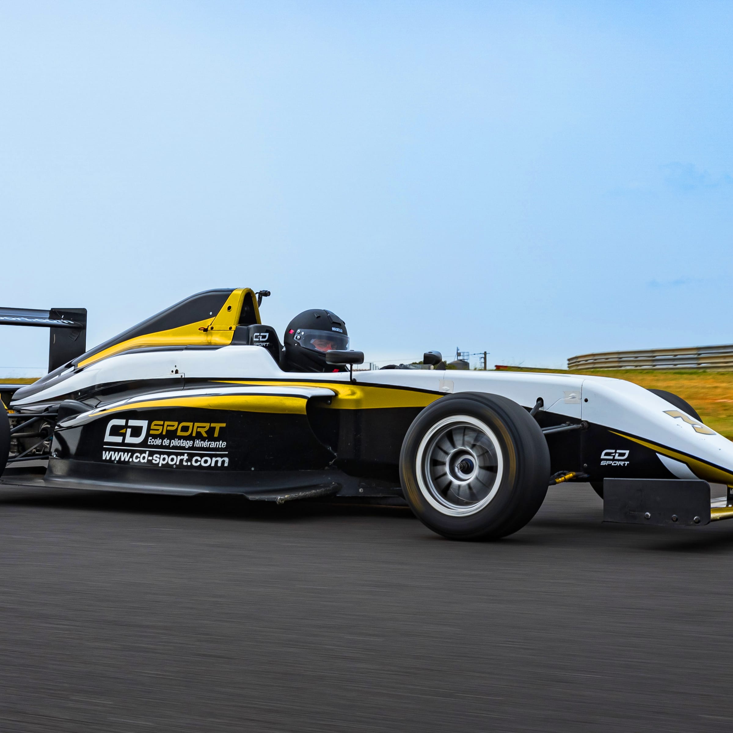 Stage de pilotage monoplace Formule 4 au circuit de Nogaro