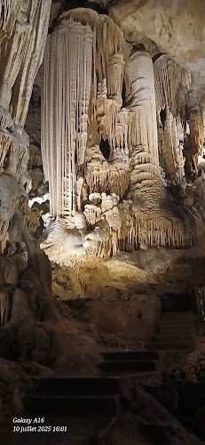 Grotte des Demoiselles - funiculaire et Cathédrale de 50 m dans l’Hérault — Visite de grottes & gouffres — Saint-Bauzille-de-Putois