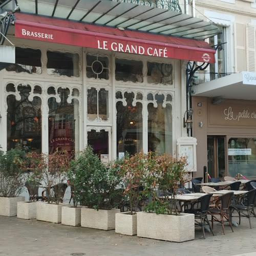 Le Grand Café — Moulins