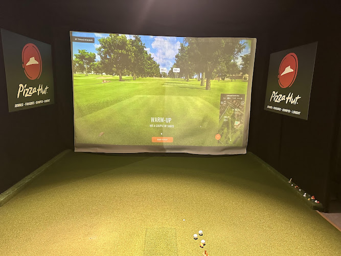 UP AND GOLF ACADEMY — Golf indoor & simulateur de golf — Cesson-Sévigné