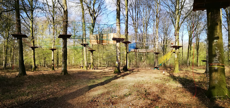 Happy Park Crécy - Parc de loisirs au cœur de la forêt de Crécy — Accrobranche - Parcours Aventure — Crécy-en-Ponthieu