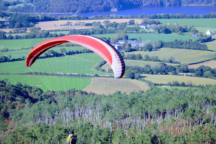 Ecole de Parapente du Menez-Hom