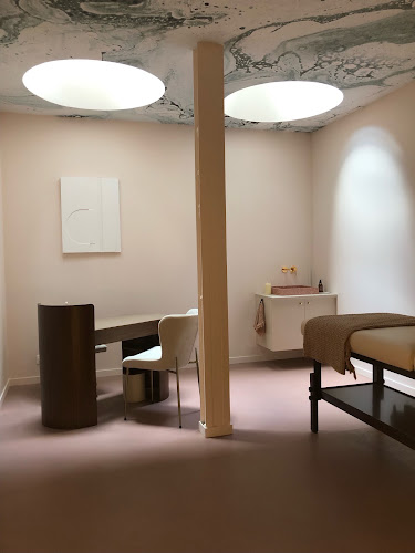 Amélie Ganidel l Massage Kobido Bordeaux — Kobido & massages facialistes — Bordeaux