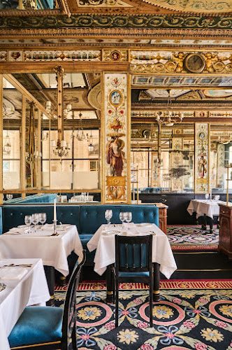 Le Grand Véfour — Restaurants historiques & lieux patrimoniaux — Paris