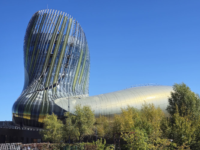 Cité du Vin — Découverte des terroirs et vignobles & dégustations — Bordeaux