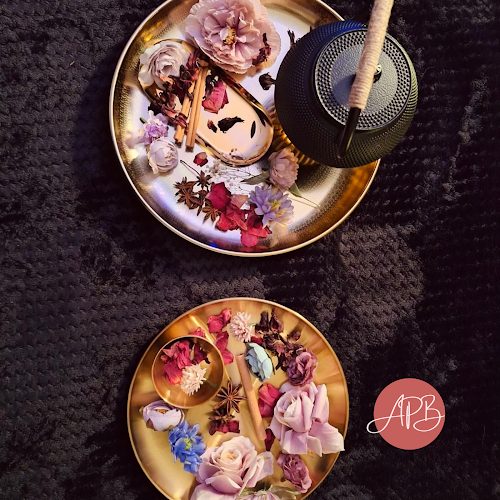 Aux Portes du Bonheur - hair play et papouilles à Laval - Papouilles et relaxation sensorielle - Laval