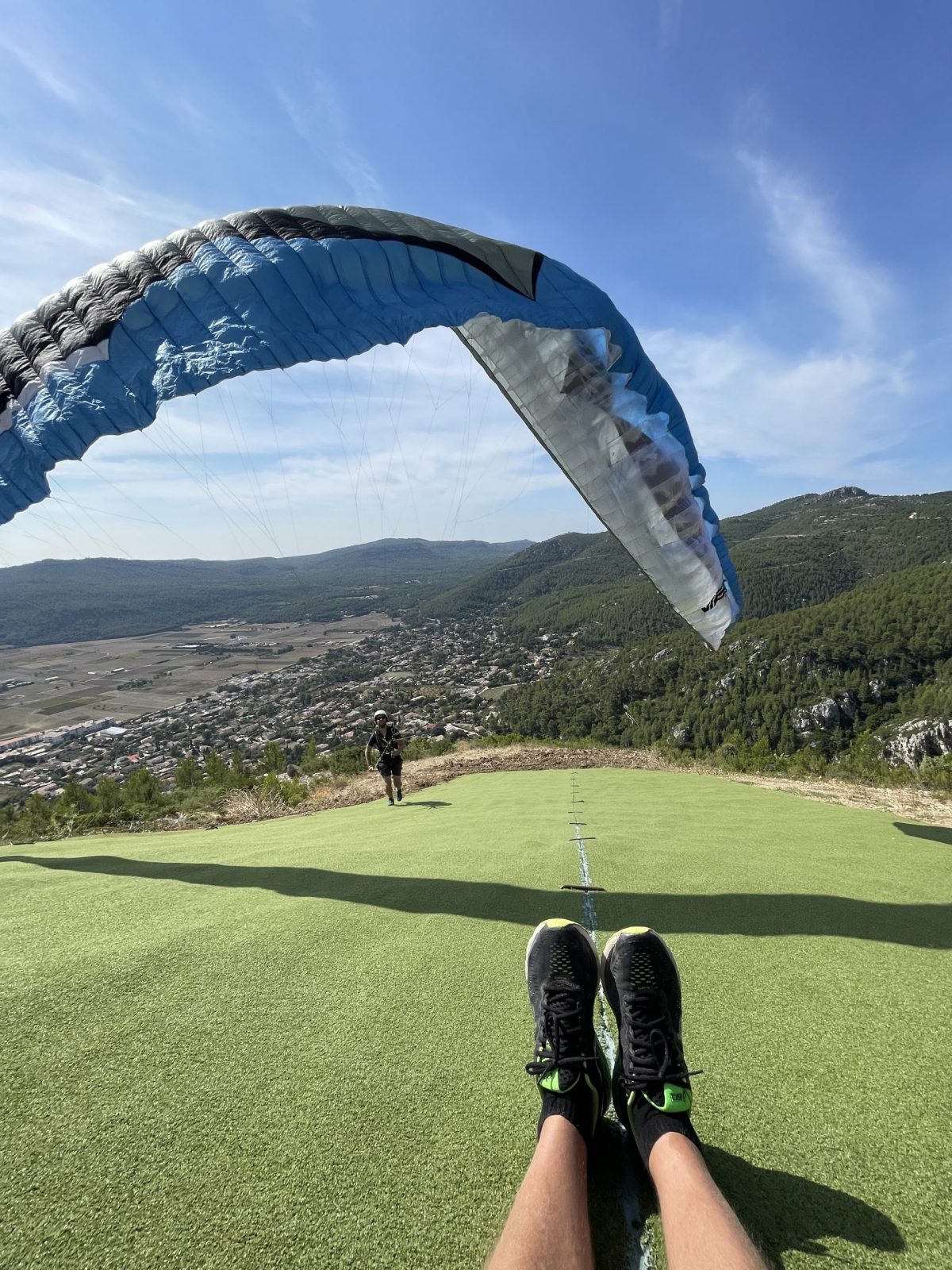 Marseille Parapente — Baptême en parapente — Cuges-les-Pins