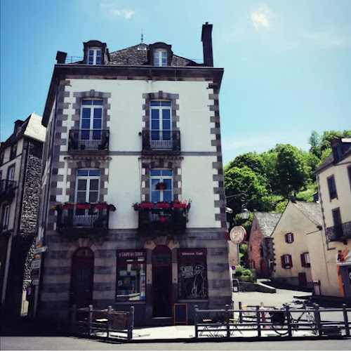 Le Chien qui louche — Rochefort-Montagne