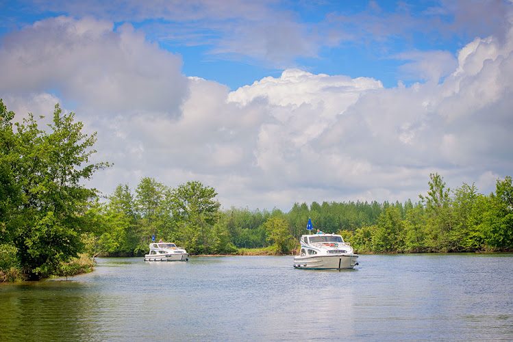 Le Boat Decize - bateau habitable sans permis entre Loire et Nivernais — Location de bateaux sans permis — Decize