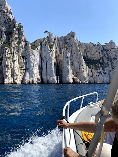 Bleu Evasion - Excursions Calanques en bateau