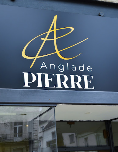 AP par Anglade Pierre — Restaurants insolites — Tours