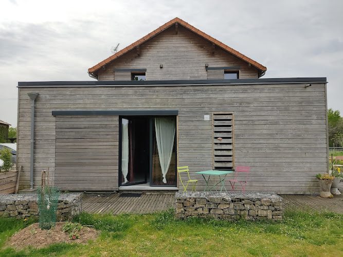 Le Mazot au Relais de La Brande - cabane de 15 m² avec poêle à bois — Hébergements insolites & atypiques — Saint-Gourson