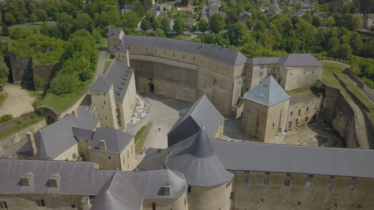 Château Fort de Sedan — Visiter un château — Sedan