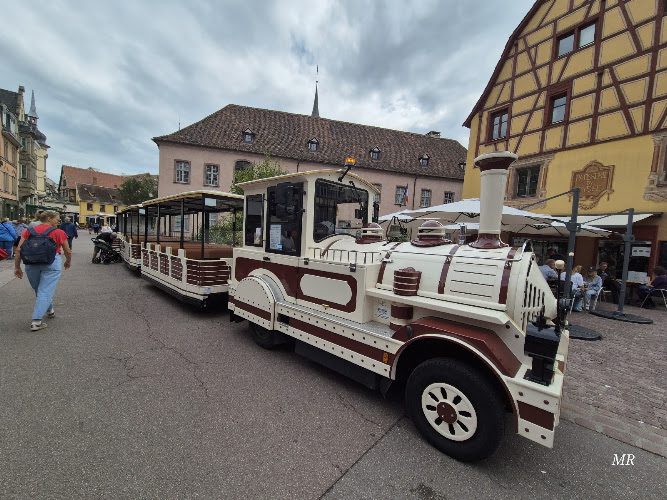 Petit train touristique (blanc) — Colmar