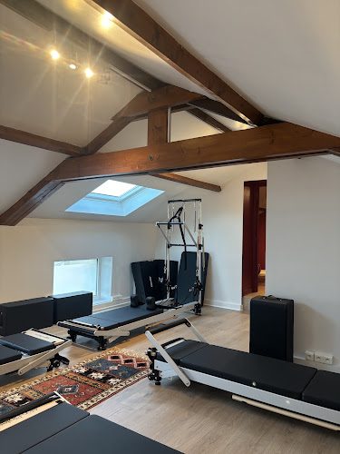 Flow Pilates Studio — Pilates Reformer — Maisons-Alfort