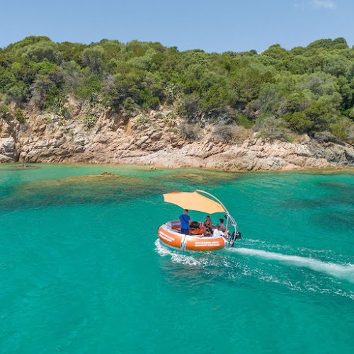 Corsica Groom Boat - BBQ Boat sans permis dans le golfe du Valinco — Location de bateaux sans permis — Propriano