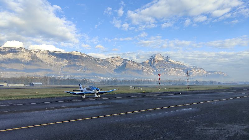 Aéro Club du Dauphiné — Baptême en avion — Le Versoud
