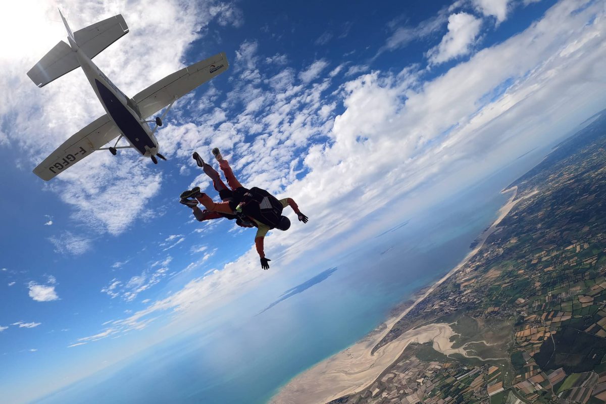 Saut en parachute Lessay — Saut en Parachute - Tandem — Lessay