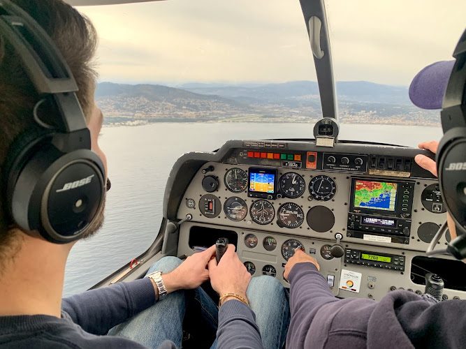 Aéro Club d'Antibes — Baptême en avion — Cannes