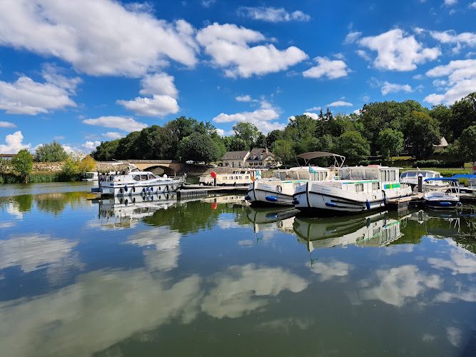 Riverly Scey-sur-Saône - bateau habitable sans permis sur la Petite Saône — Location de bateaux sans permis — Chassey-lès-Scey