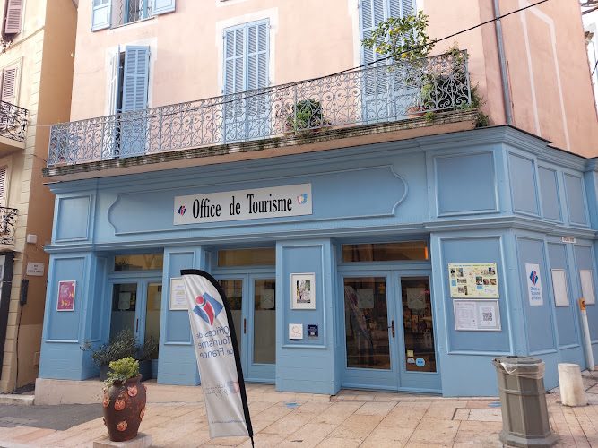 Dans les pas de Picasso à Vallauris - visite guidée dans la cité des potiers — Balades sur les pas des peintres — Vallauris