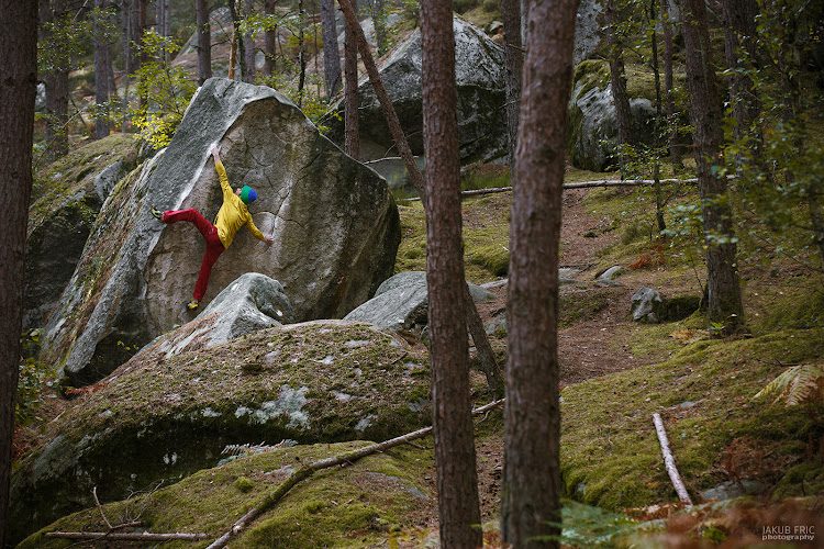 Climb With Us - initiation au bloc sur mesure en forêt de Fontainebleau — Escalade en extérieur — Champagne-sur-Seine