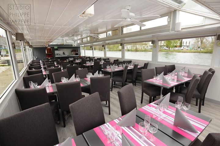 Charente Croisières "la reine Margot" Visite Charente — Dîner-croisière & croisière gourmande — Angoulême