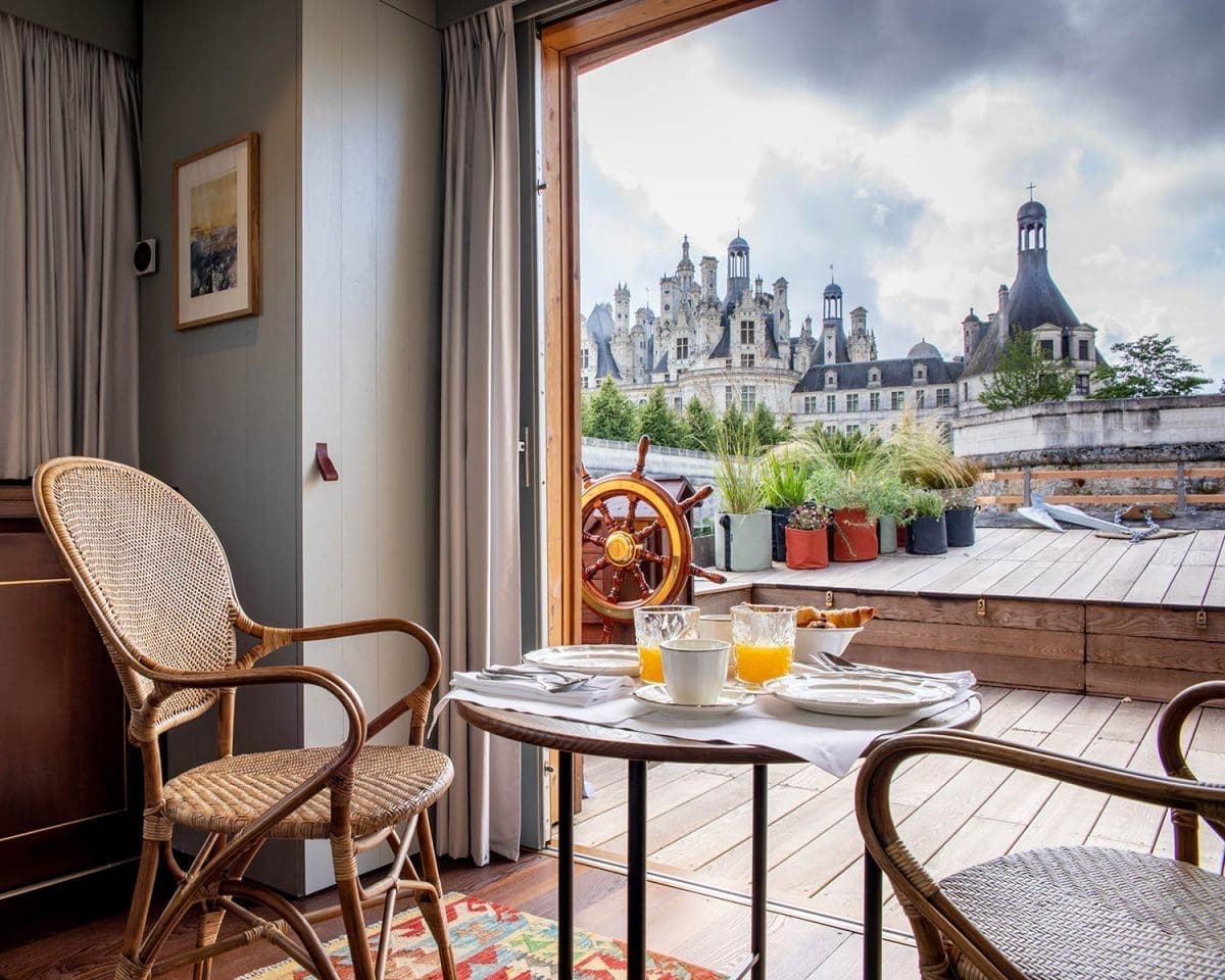 Toue du Relais de Chambord - Nuit flottante face au château — Hébergements flottants — Chambord