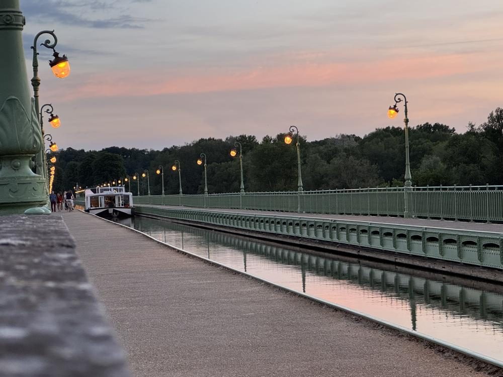 Les Bateaux Touristiques — Dîner-croisière & croisière gourmande — Briare