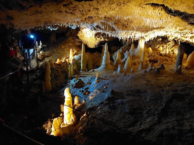 Grottes de Fontirou - 7 salles façonnées depuis 30 millions d’années en Lot-et-Garonne — Visite de grottes & gouffres — Castella